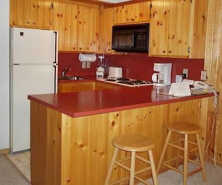High Village Breezy Point Buitenkant foto